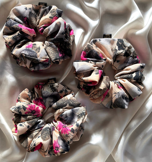 Grenada Scrunchie