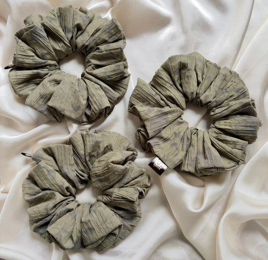 Iris XL Scrunchie