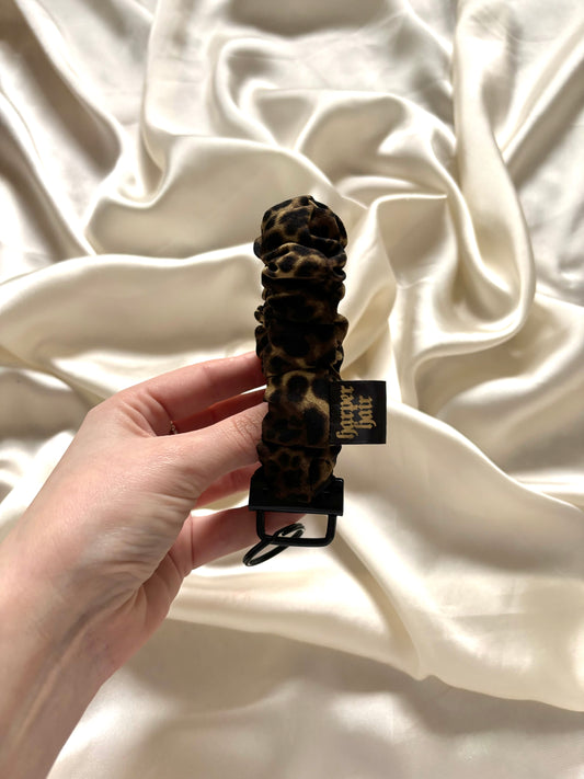 Chocolate Leopard Scrunch-Key