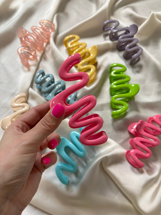 Hot Pink Squiggle Clip