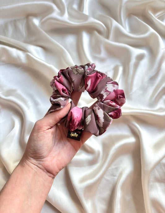 Veloria Skinny Scrunchie