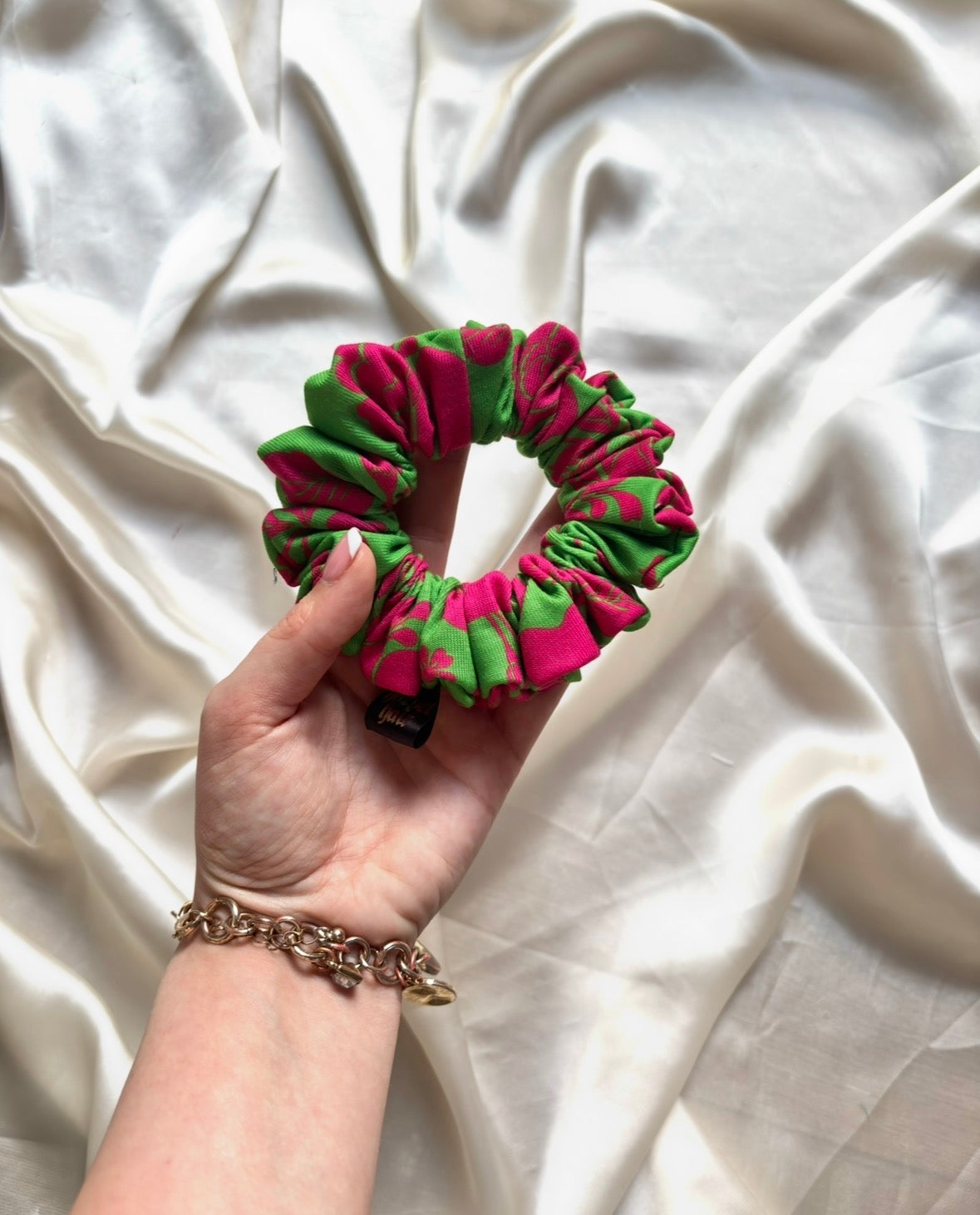 Hibiscus Skinny Scrunchie