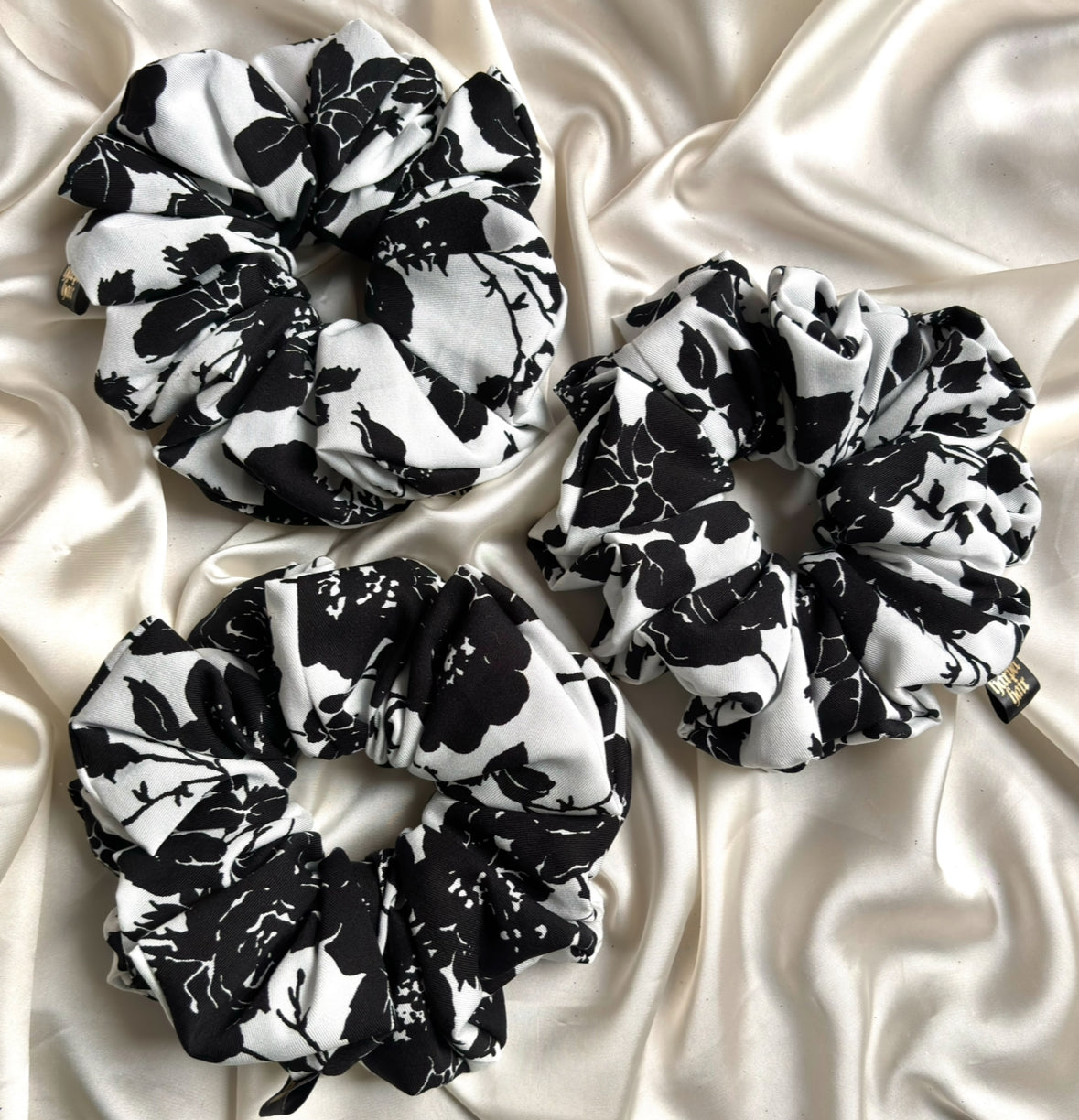 Kimmy XL Scrunchie